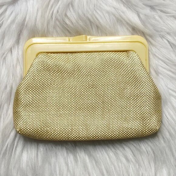 Vintage Plastic Closure Coin purse Yellow Small - Picture 1 of 4